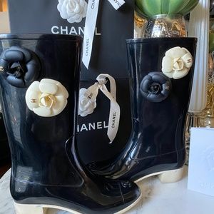 CHANEL Boots